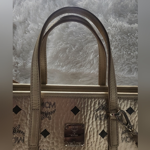 MCM Monogram - Picture 8 of 11